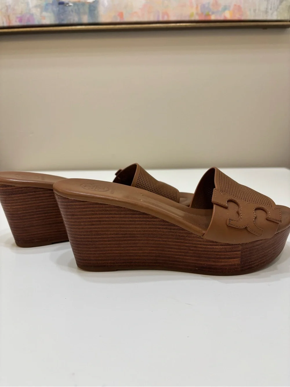 ✨ TORY BURCH Mikael 6.5 PERFORATED WEDGE SLIDE SANDALS — Royal tan ✨ Excellent